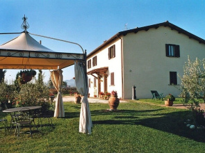 The Sunflower Apartment in a Farmhouse