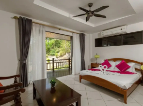 Grand Pool Villa