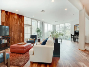 1500 Summit St Townhouse Unit 7