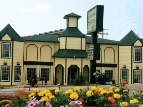 Four Seasons Inn