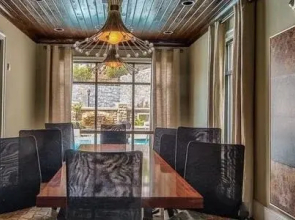 Oakwood At 3151 Stillhouse Creek Dr.