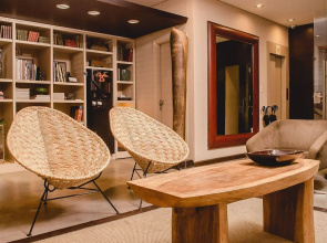 27 Suites Apart Hotel