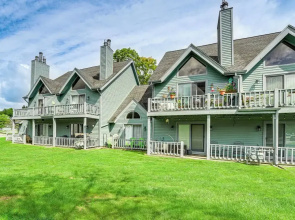 Ellicottville Townhome Near Holiday Valley Resort!