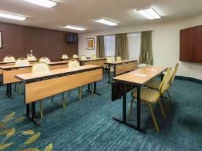 Sonesta Simply Suites Las Vegas Convention Center