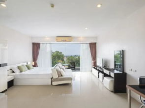Studio in Chic Condo in Karon A510