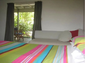 Baystay Bed & Breakfast