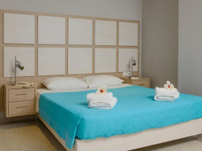 Lenikos Resort