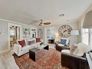 Charming W/ Chic Decor -- Walk To Downtown 3 Bedroom Home