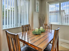 Gated Southern Miami Home: 22 Mi to Downtown!