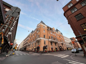 Luxury 2BR Central Getaway, Workation, Staycation, Remote Work