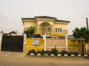 Crestview Hotel & Suites