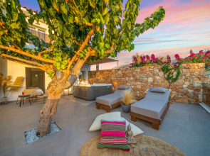 Notos Heights Hotel & Suites