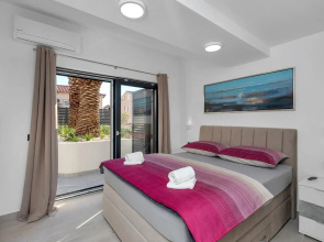 Lulani pool apartment