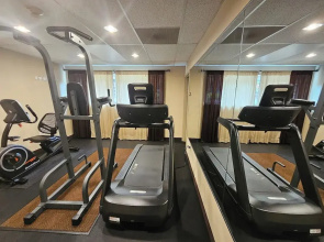 Ramada Suites Seatac Airport