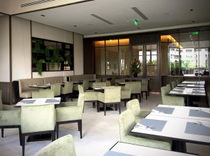 Bliston Suwan Park View