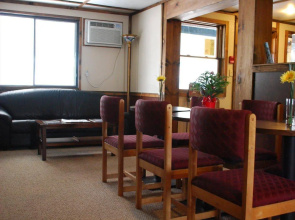 Black Hills Inn & Suites