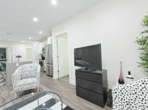 Chic 3BR in Lower Roxbury by Sonder
