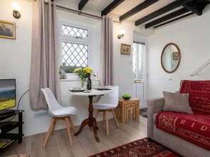 Ty Doli Cottage, Rural Location Just Outside Conwy Town