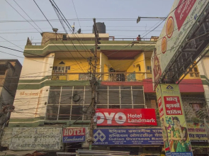 OYO 27610 Hotel Landmark