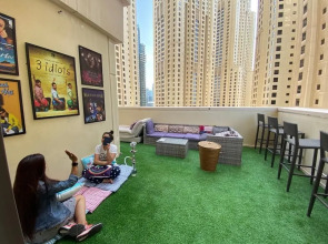 Bollywood Beach Hostel