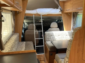 Captivating 2 bed Motorhome in Wareham