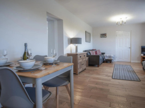 Anchor Well - 2 Bedroom Cottage - Ludchurch - Narberth