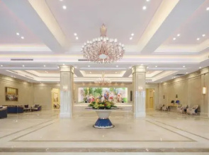 Vienna International Hotel (Yuhuan Wanda Plaza)
