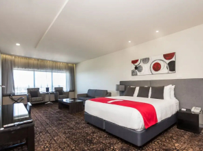 Calamvale Suites and Conference Centre