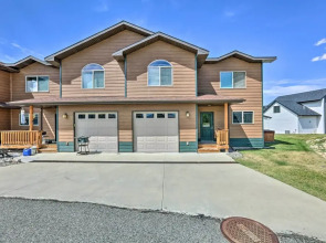 Near Skiing: Red Lodge Townhome w/ Hot Tub