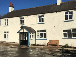 4 Sun Inn Apartments