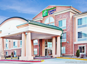 Holiday Inn Express & Suites Ames by IHG