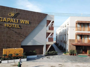 Ngapali Win Hotel