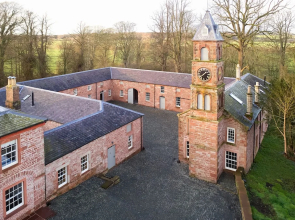 Luxury Lodge With Garden in a Grade II' Listed Estate