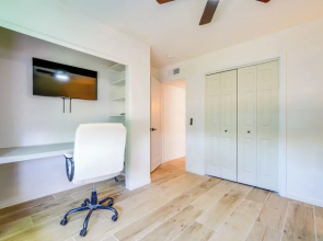 Fire Pit & Games: Family-friendly Retreat in Mesa!