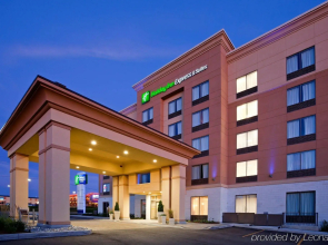 Holiday Inn Express & Suites Woodstock South by IHG