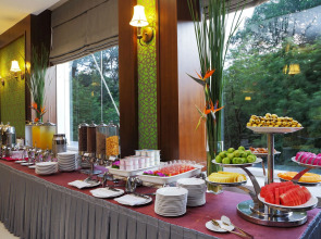 Central Palace Hotel