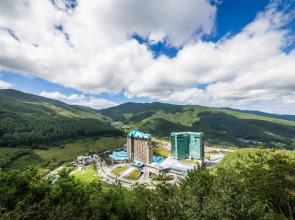 High 1 Convention Hotel