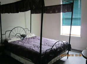 Georgian Manor Inn & B & B