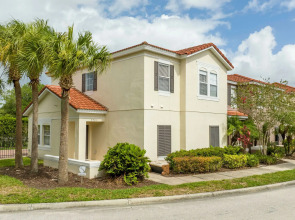 4 Bedrooms Close to Disney