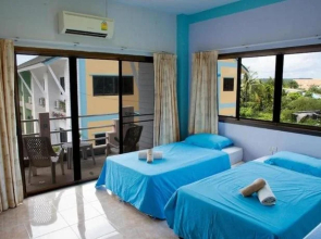 Raya Guest House