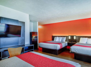 Motel 6 Percival IA