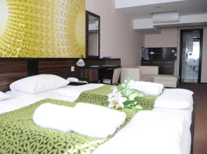 Green Hotel Budapest