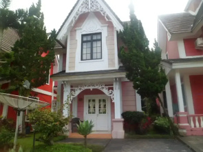 Villa Kota Bunga Mawar