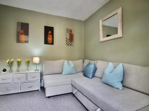 West Street Retreat Grade II Listed Townhouse