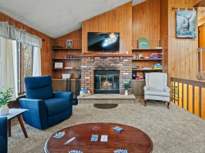 Mohegan by Avantstay Private Dock Firepit Community Pool Beach