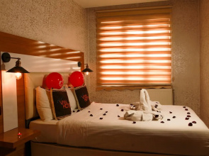 Van Suites Hotel