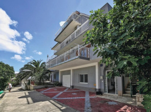Amazing Apartment in Mastrinka With Wifi