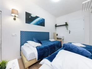UNIT Warszawa Centrum Room by Metro Rondo ONZ