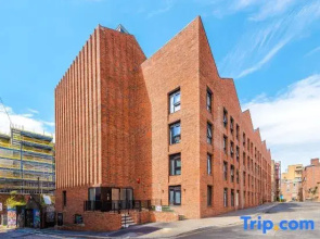 Modern Liverpool Flat | Contractors & Work Trips %