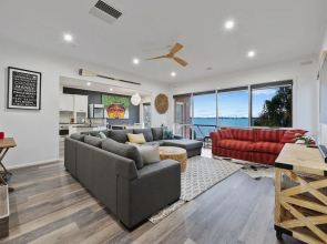 Lakeside Landing - Waterfront